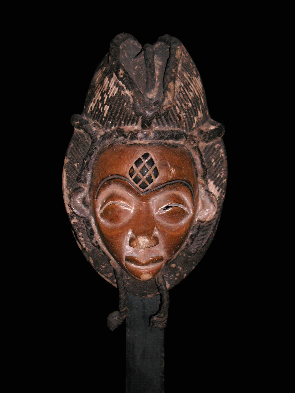Pounou(masque), d`afrique : Gabon, statuette Pounou(masque), masque ancien africain Pounou(masque), art du Gabon - Art Africain, collection privées Belgique. Statue africaine de la tribu des Pounou(masque), provenant du Gabon, 867 Très beau et ancien masque PUNU, représentation symbolique d