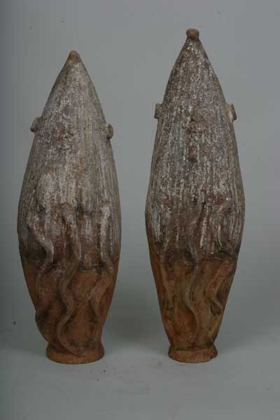 Tc.. Ouatchi  (vases), d`afrique : Togo, statuette Tc.. Ouatchi  (vases), masque ancien africain Tc.. Ouatchi  (vases), art du Togo - Art Africain, collection privées Belgique. Statue africaine de la tribu des Tc.. Ouatchi  (vases), provenant du Togo, 419/354.Poterie rituelle:Paire de vases utilisée lors des cérémonies religieuses de la région de Bobo(dioulasso)au Burkina-fasso et aussi par les quatchi au Togo. L